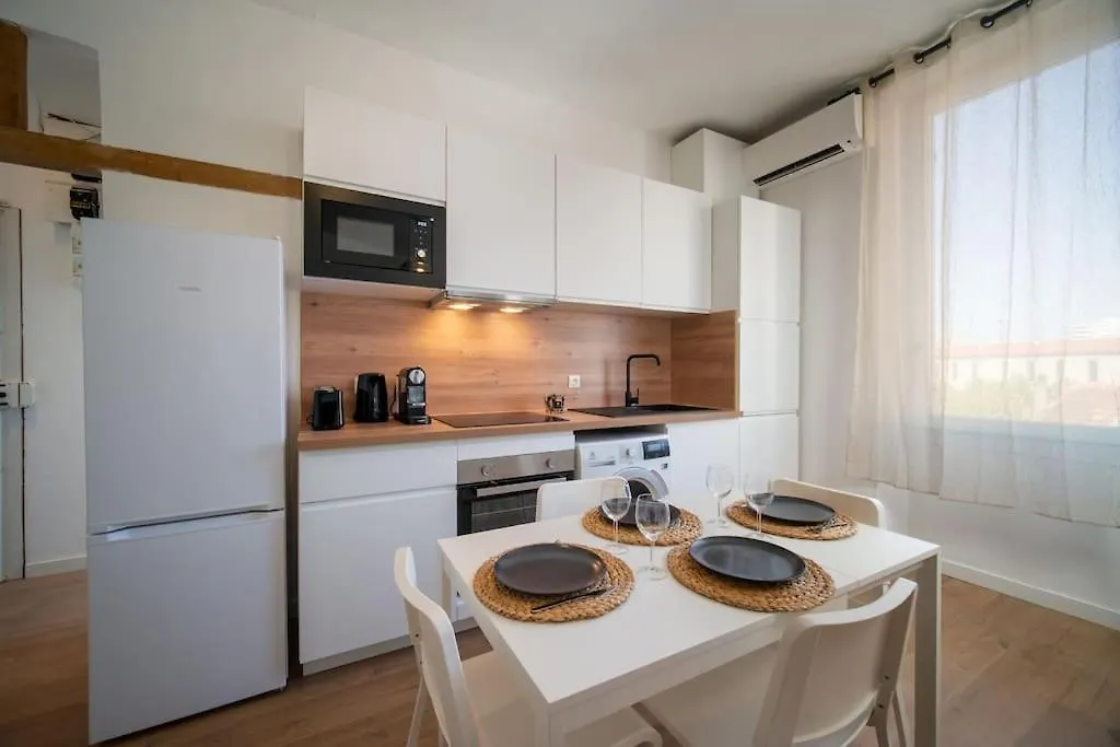 Le Cocon - Appart Neuf Clim Wifi 2 A 4 Personnes Marseille Apartment