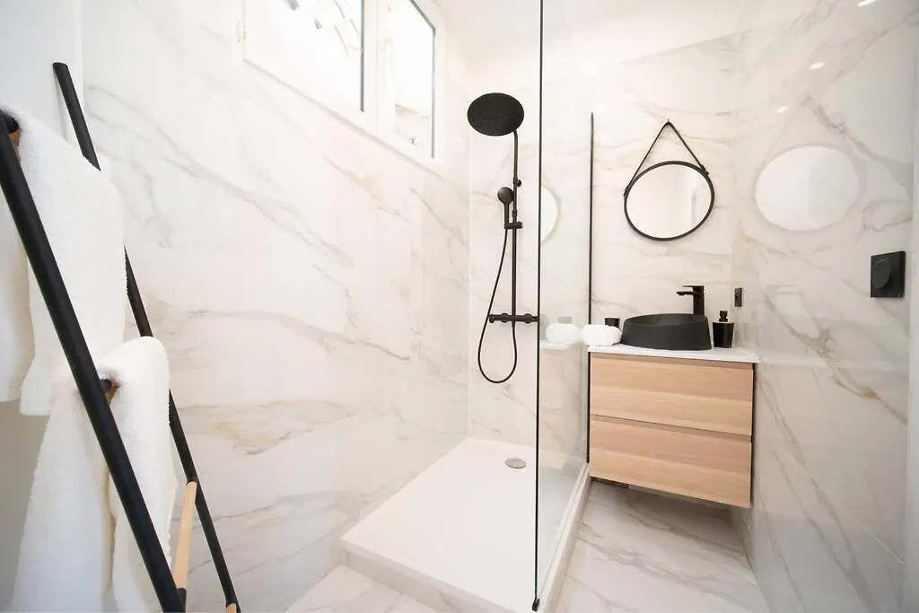 Le Cocon - Appart Neuf Clim Wifi 2 A 4 Personnes Marseille